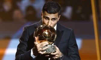 90-talsspelare vinner Ballon d'Or för första gången