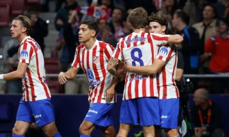 Julián Álvarez gör tre mål i en enda match