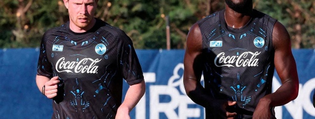 Kevin De Bruyne kommer att bära Napolis tröja nummer 11