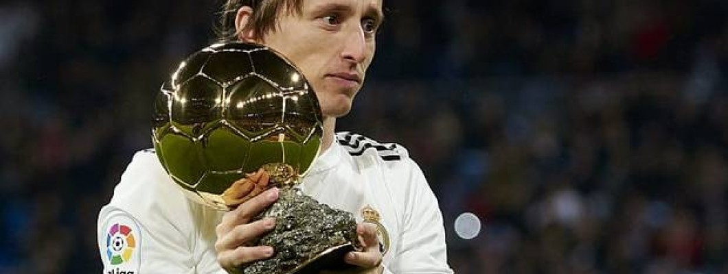 Luka Modrić gratulerar Harry Kane till vinsten av Ballon d'Or Luka Modrić gratulerar Harry Kane till vinsten av Ballon d'Or