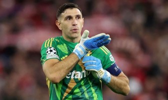 Manchester United vill byta huvudmålvakt igen