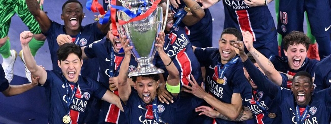Paris Saint-Germains namn är ingraverat på Champions League-trofén Paris Saint-Germains namn är ingraverat på Champions League-trofén