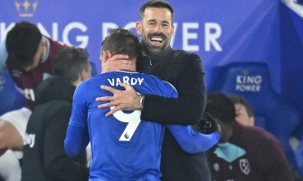 Ruud van Nistelrooij vann sin första seger som Leicester City-tränare