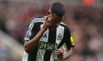 Sagan mellan Alexander Isak och Newcastle United fortsätter