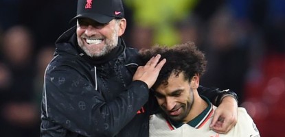 Sittande på bänken och minns sin karriär